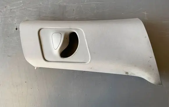 Tesla Model 3 (B) pillar trim (top) 108625501J