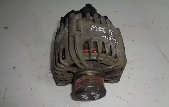 Renault Megane III Generator/alternator 231000027R