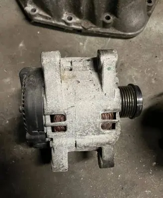 Volvo C30 Generator/alternator 30659390 111023765