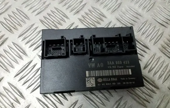 Volkswagen PASSAT B7 Comfort/convenience module 3AA959433