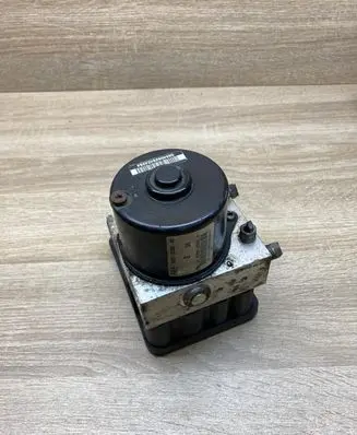 Ford Focus ABS Pump 10096001253 3M512C405HC