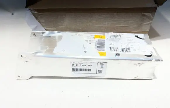 BMW X2 F39 Front bumper shock/impact absorber 7406385