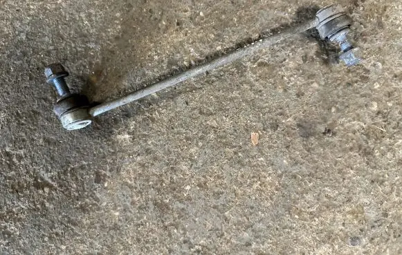Nissan Juke II F16 Rear anti-roll bar/stabilizer link 