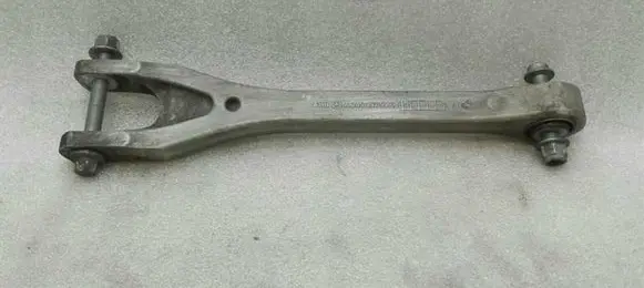 Mercedes-Benz C W205 Rear control arm A2053503014