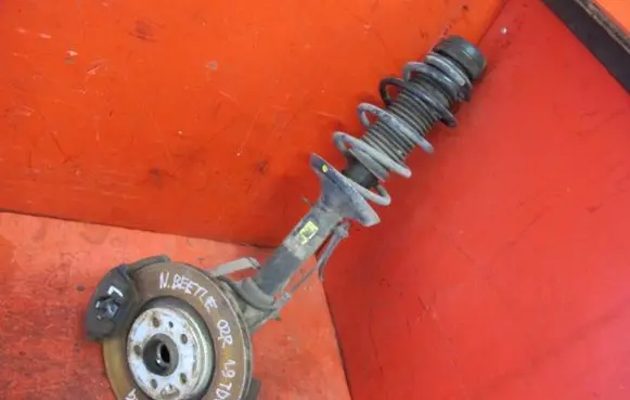 Volkswagen New Beetle Front wheel hub spindle knuckle ZWROTNICALP-BEETLE