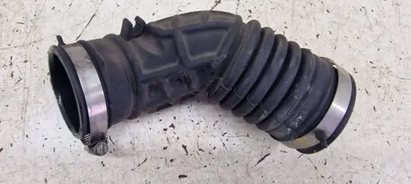 Air intake hose/pipe