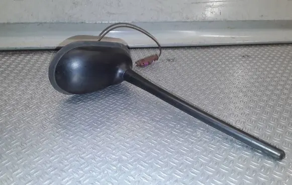 Mercedes-Benz B W245 Radio antenna A1698203375