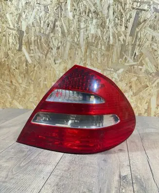 Rear/tail lights