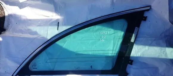 Mercedes-Benz R W251 Rear side window