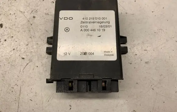Mercedes-Benz Vito Viano W638 Door central lock control unit/module A0004461019 410215010001