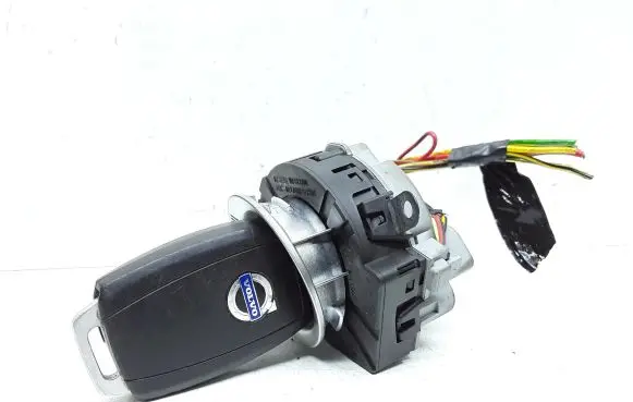 Volvo V50 Ignition lock 30737157