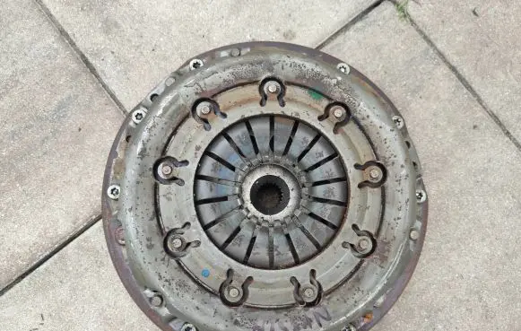 Nissan Qashqai Dual mass flywheel 