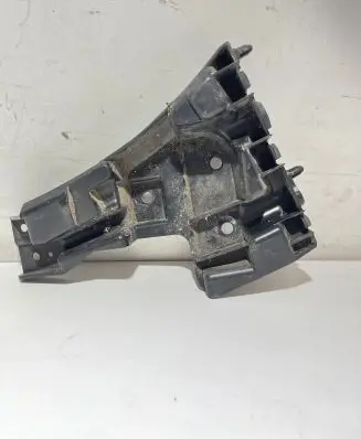 Volvo S60 Front bumper mounting bracket 31323833