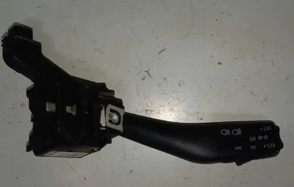 Seat Altea XL Indicator stalk 1K0953513