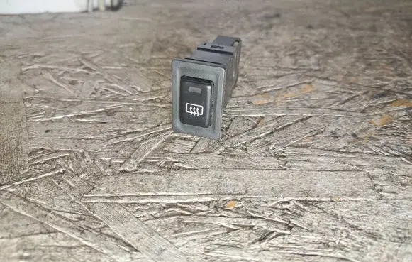 Opel Frontera A Windscreen/window heater switch 45130