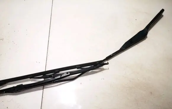 Peugeot Partner Front wiper blade arm 80007467b