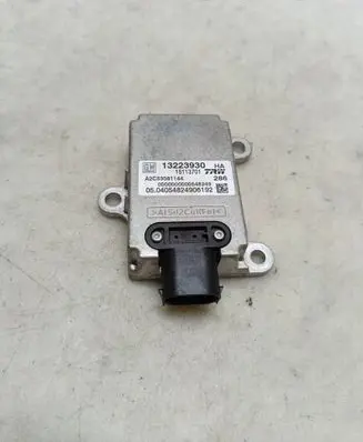 Opel Vectra C ESP acceleration yaw rate sensor 13223930 A2C53081144