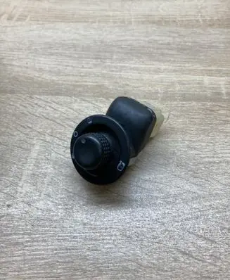 Renault Clio III Wing mirror switch 59969