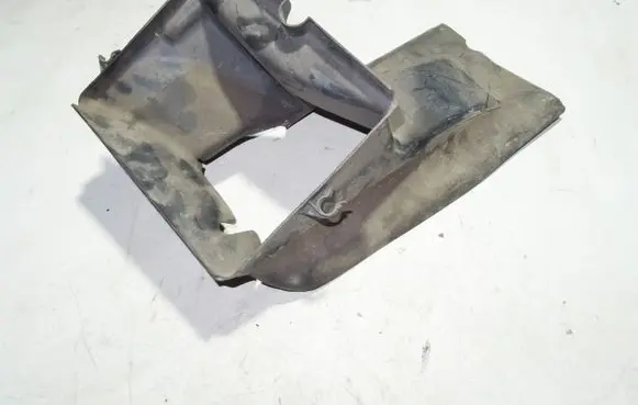 Audi A4 S4 B6 8E 8H Intercooler air channel guide 8E0117335C