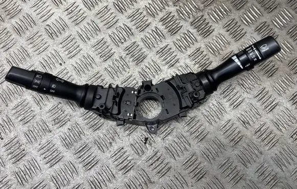 KIA Optima Wiper turn signal indicator stalk/switch 3753MA2211