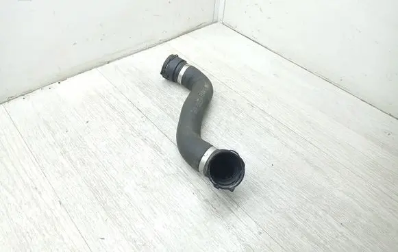 Mercedes-Benz C W205 Engine coolant pipe/hose A2055013382