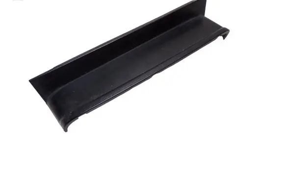 Rear/tail light trim molding