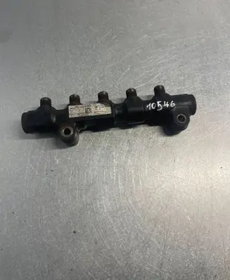 Ford Focus Fuel main line pipe 826003576