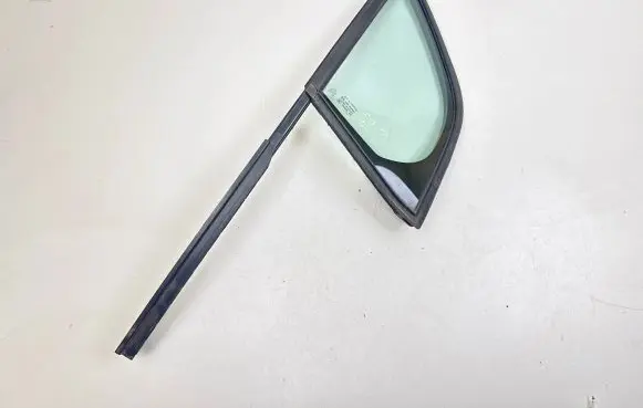Citroen C3 Front door vent window glass four-door 43R007951 E0002550C DOT24M19AS2