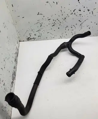 Mercedes-Benz B W245 Engine coolant pipe/hose A6402001452