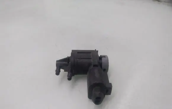 Volkswagen Sharan Turbo solenoid valve 1J0906283C