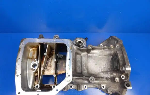 Hyundai i30 Oil sump 211352B020 G4FA