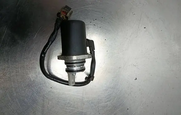 Volkswagen PASSAT B6 Tailgate hydraulic pump motor 0CQ598545