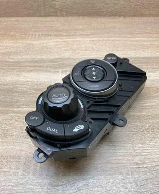 Honda Civic Climate control unit 79600SMGE5 06W40E02