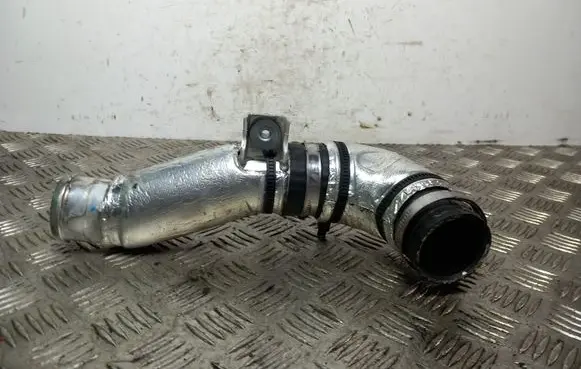 KIA Sorento Turbo air intake inlet pipe/hose