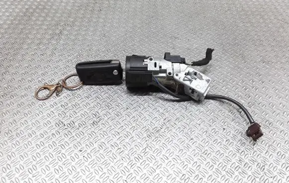 Citroen C4 I Ignition lock 9663123380