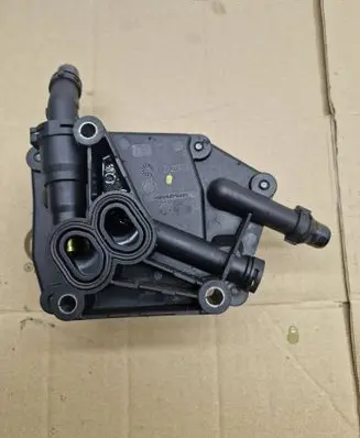 BMW X1 F48 F49 Gearbox / Transmission oil cooler 17217640013 7640013
