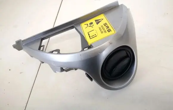 Mazda 2 Dash center air vent grill d65164961