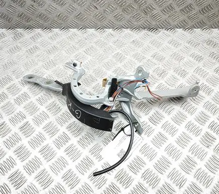 BMW 5 G30 G31 G38 Tailgate/trunk/boot hinge 7390413