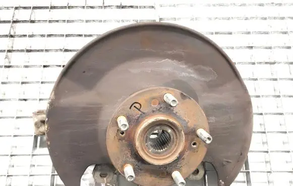 Honda FR-V Front wheel hub spindle knuckle