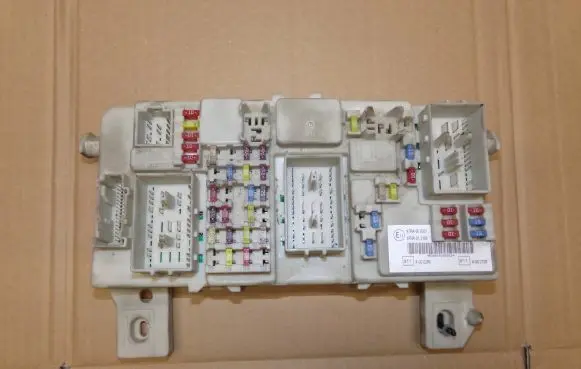 Ford Focus C-MAX Fuse box set 7M5T-14A073-DB