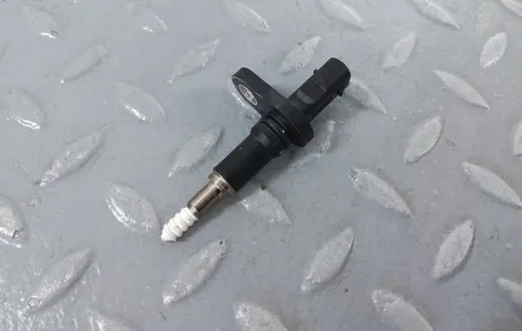 Coolant temperature sensor