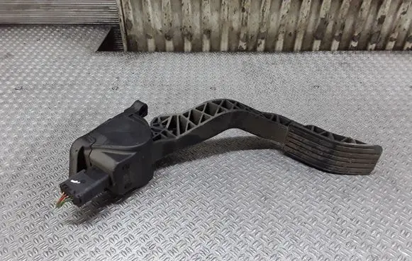 Citroen C4 I Accelerator throttle pedal 9680565880 0280755041