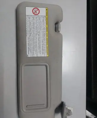Sun visor