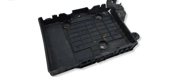 Renault Megane II Battery tray 8200166032