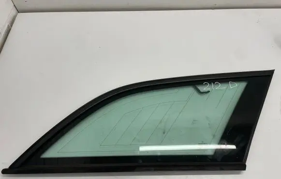 Rear side window