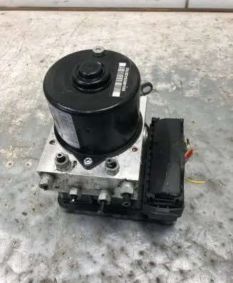 BMW 1 E81 E87 ABS Pump 6789300 6789301
