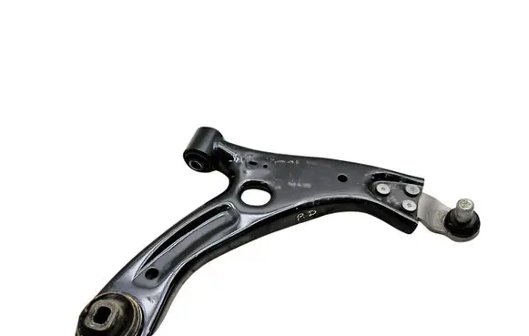 Volvo XC40 Front lower control arm/wishbone 32221282