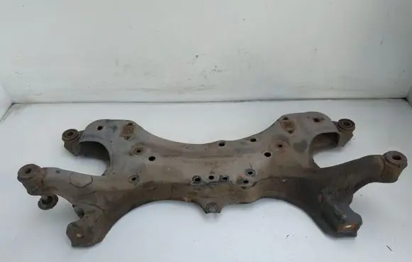 Toyota Avensis T250 Front subframe