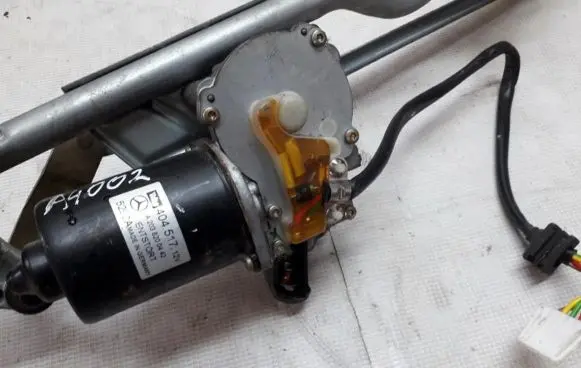 Mercedes-Benz CLK A209 C209 Wiper motor A2038200442 404517