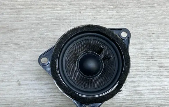 Porsche Cayenne (92A) Parcel shelf speaker A01900600